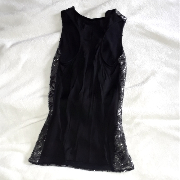 ISAL BED OLLËN. Sequin Sleeveless Designer Top. Silver. Size S - Picture 8 of 16
